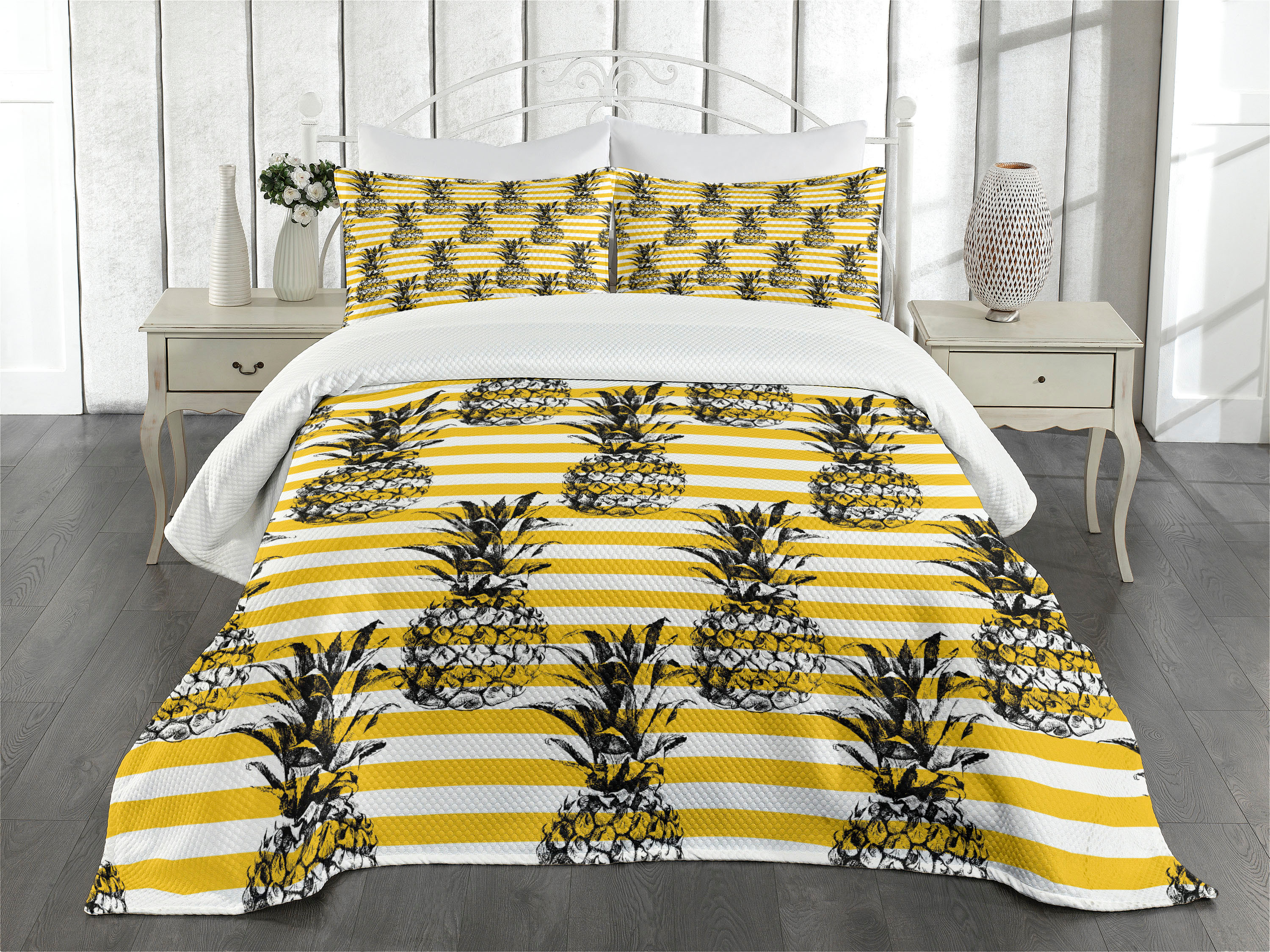 Grunge Bedspread Set King Size, Retro Striped Background with Pineapple Figures Vintage Hippie