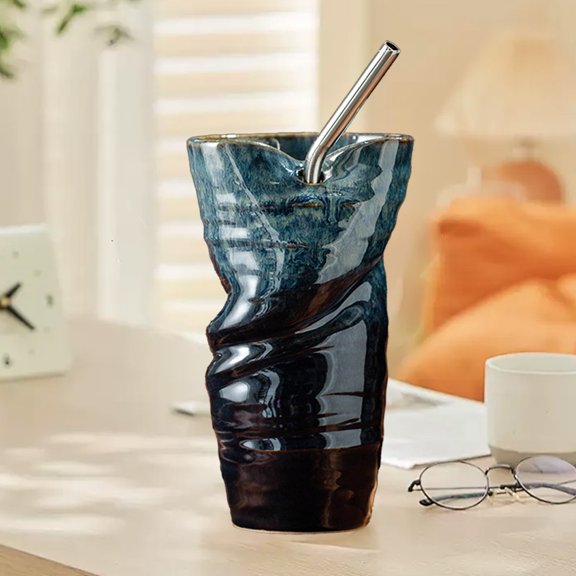 Gspmoly Mug-Shaped Ceramic Coffee Cup – Large Capacity, with Straw, 17x9.5x9.5cm