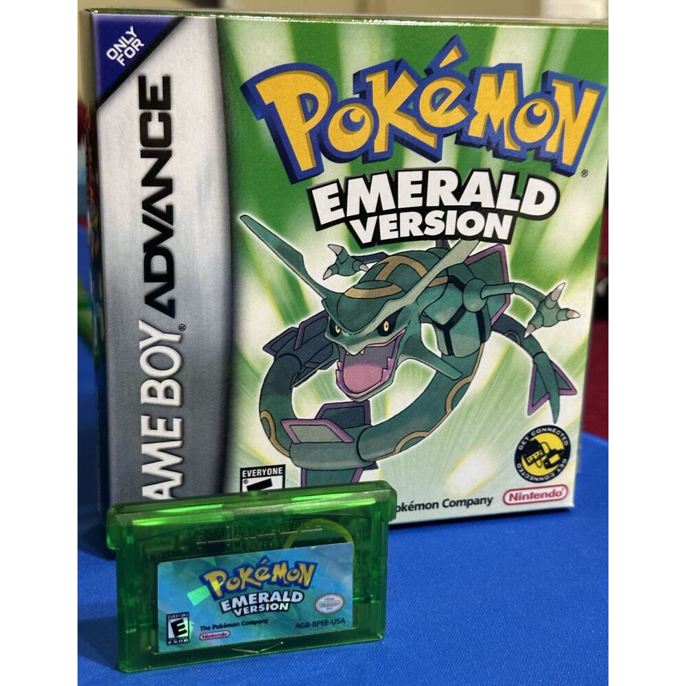 Pokemon shops Emerald Version *Authentic*