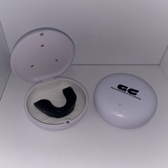 Guarded Case Sanitizing Mouth Guard Case- White
