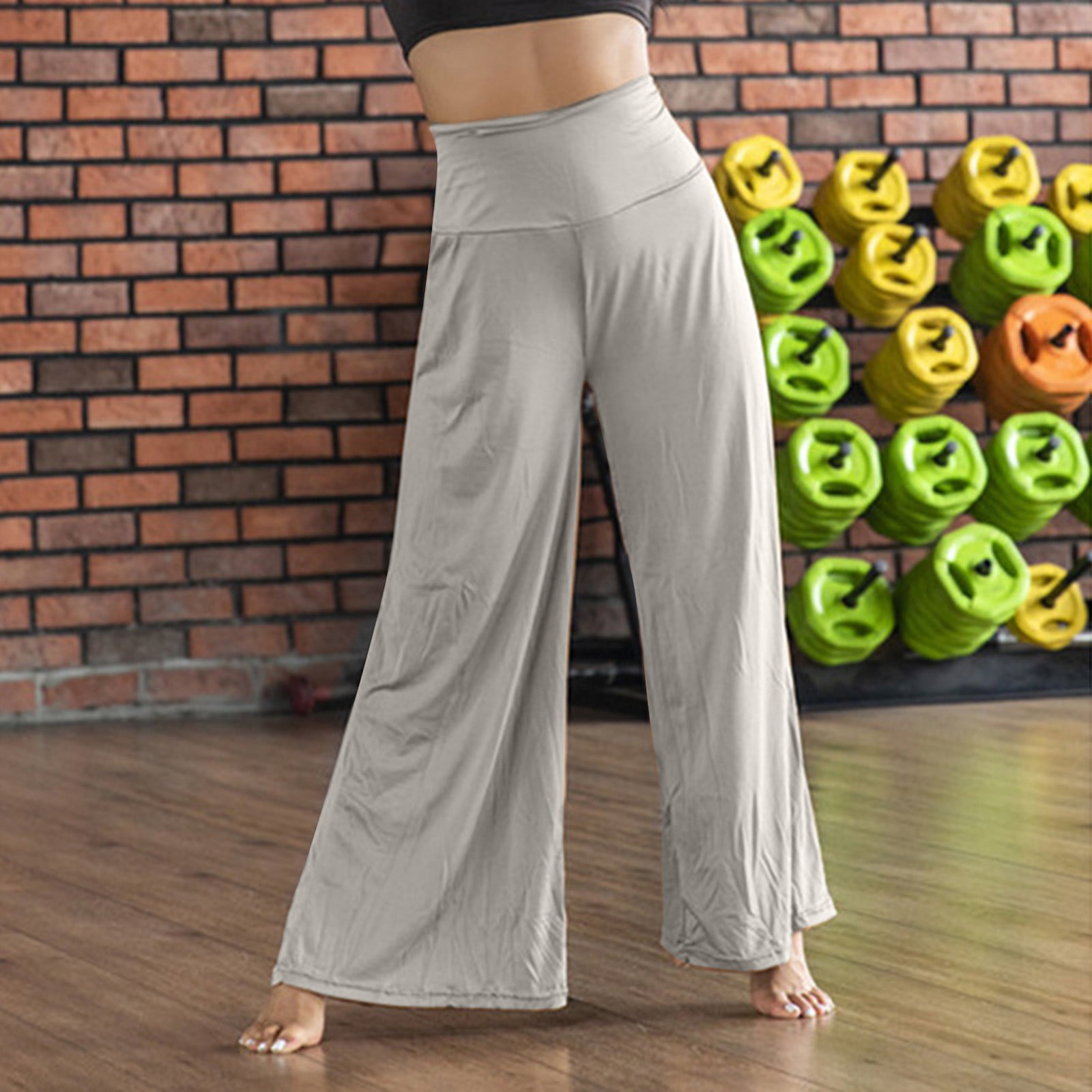 Gubotare Yoga Pants For Women Women's High Waisted Yoga Capris with Pockets,Tummy  Control Non See Through Workout Sports Running Capri Leggings,Khaki XXL 