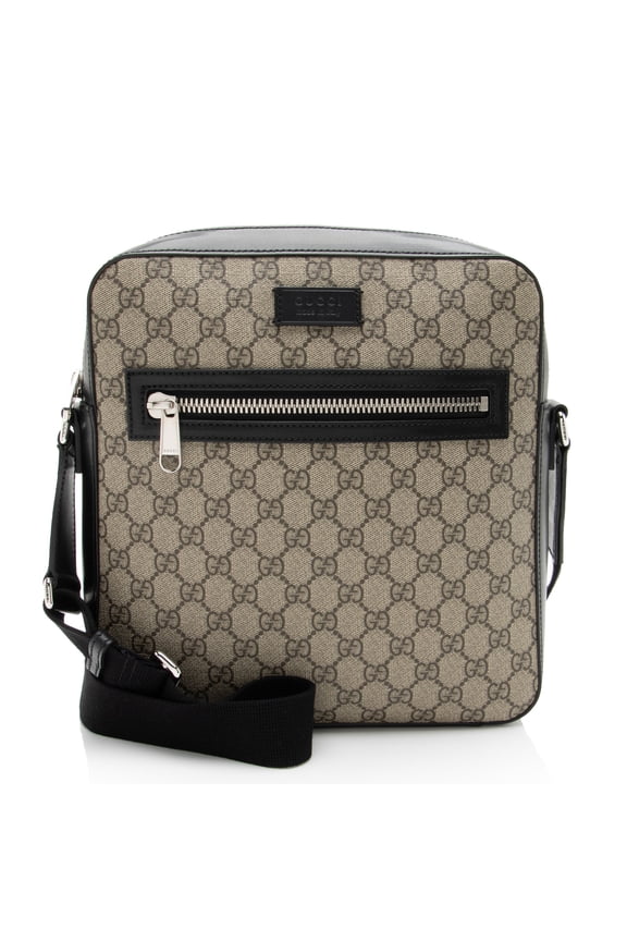 Pre-Owned Gucci GG Supreme Medium Messenger