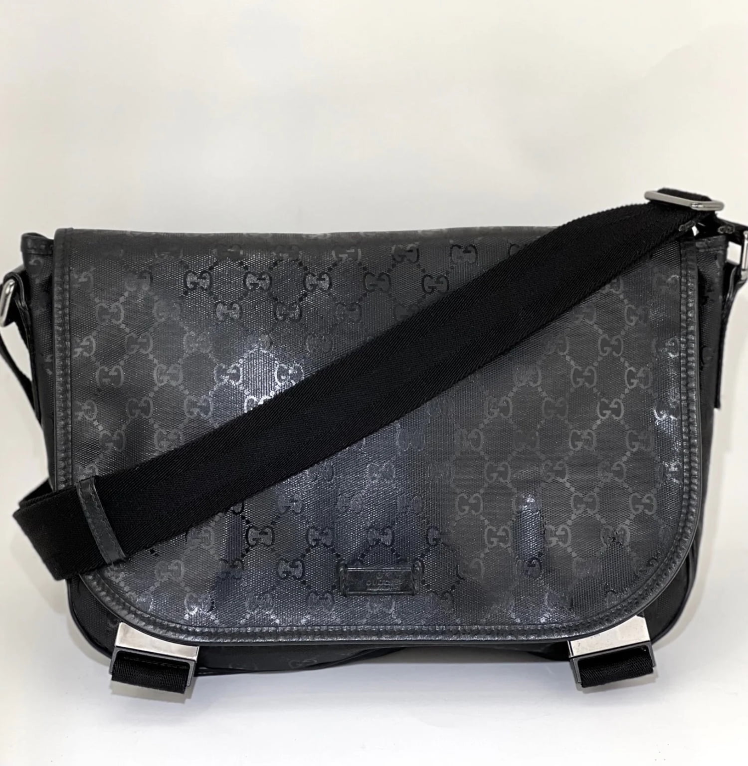 Gucci mens messenger bag black discount