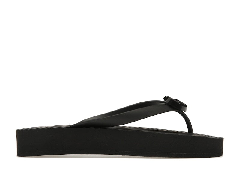 Gucci Women's Chevron Thong Sandal Black Rubber, from StockX