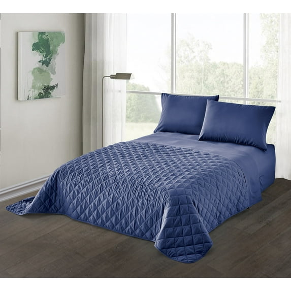 Guestroom Survival Kit ™ Deluxe 16" Air Mattress with Complete Bedding Set