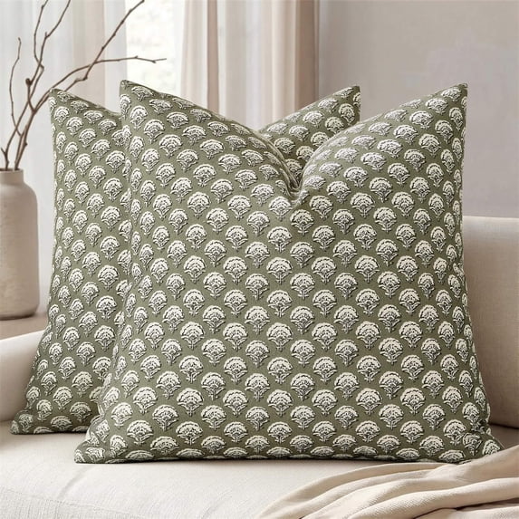 Gumesh Farmhouse Floral Pillow Covers 18x18 Inch, Country Botanical Throw Pillow Cover for Sofa Couch Bed Living Room, Rustic Vintage Flower Cushion Covers Cottage Home Decor