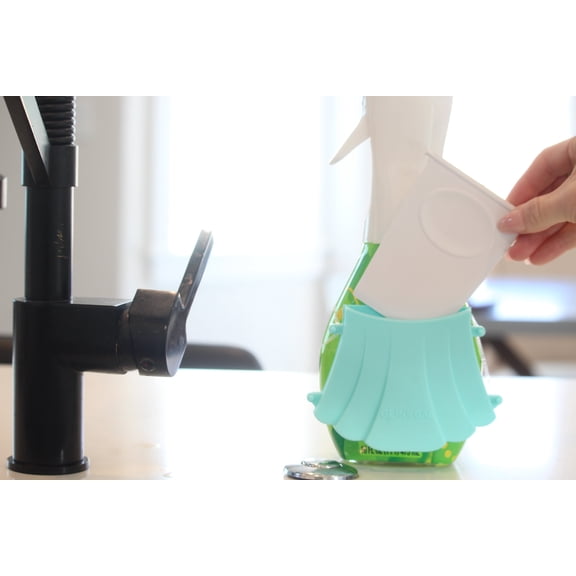 Gunk Gal Scraper The Scraper That Stays With Your Cleaning Supplies.
