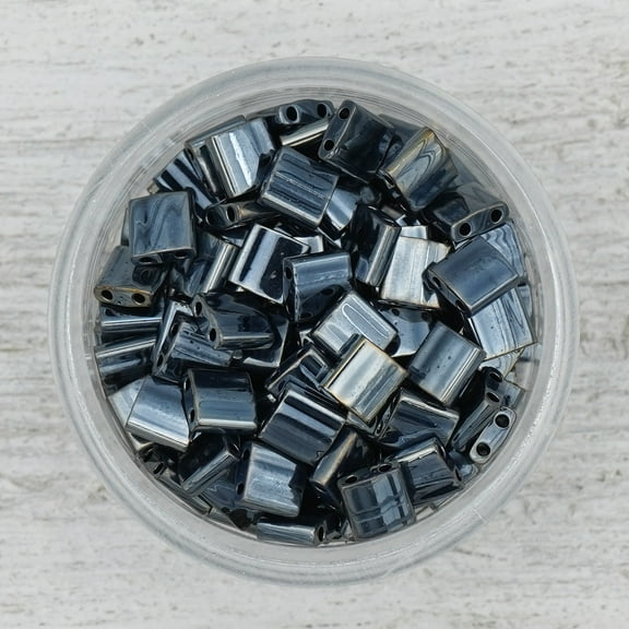 Mack and Rex - Gray Miyuki Tila Beads - Gunmetal Metallic - Authentic Japanese Glass Beads for Jewelry Making, Weaving, Wrap Bracelets - 5mm - 25grams
