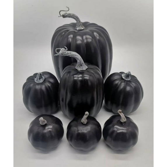 Gureui 7Pcs Artificial Pumpkins Halloween Home Decoration Set Fake Orange White Pumpkins for Fall Harvest Seasonal Holiday Decor