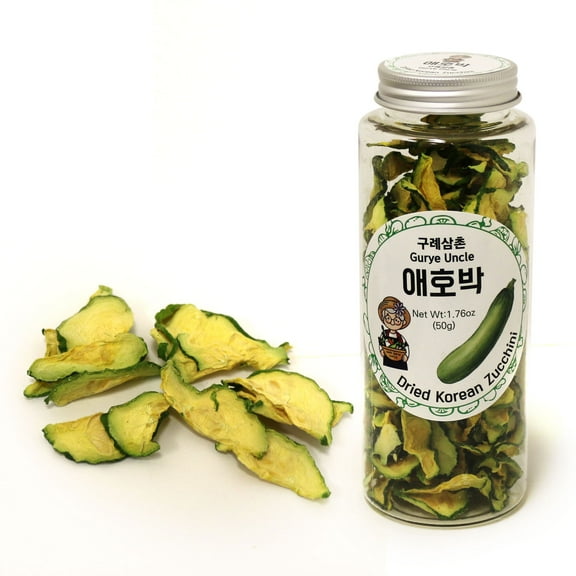 Gurye Uncle 100% Korea Natural Dehydrated Vegetable Flakes Cut & Sifted in Reclosable Bottle for Soup, Ramen Topping, Stir-fries, Salad - Zucchini 50g