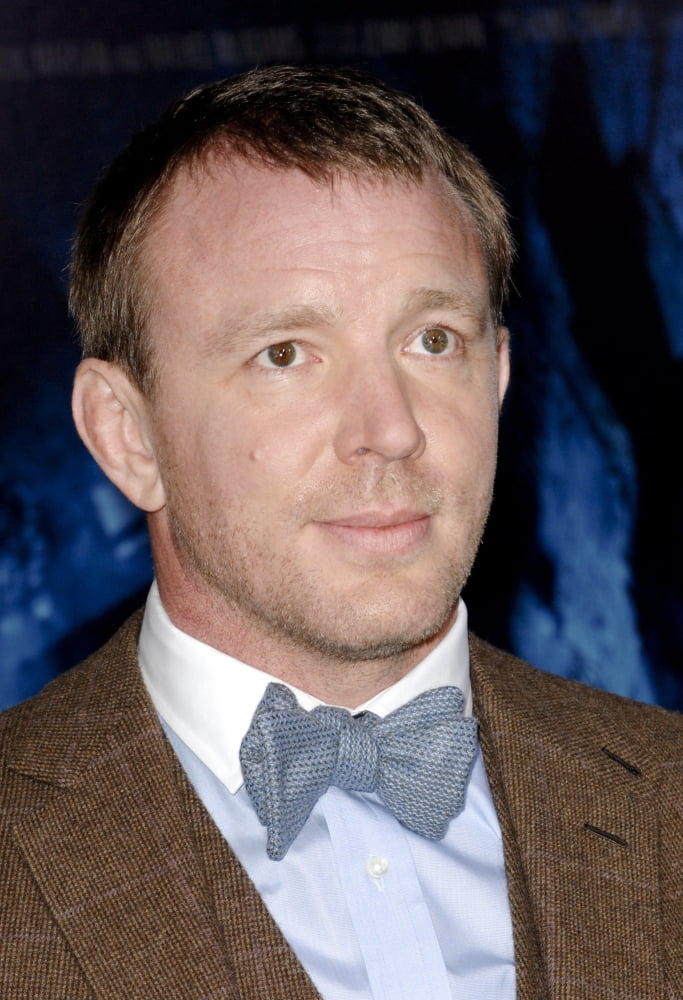 Guy Ritchie At Arrivals For Sherlock Holmes A Game Of Shadows Premiere Canvas Art -  (16 x 20)