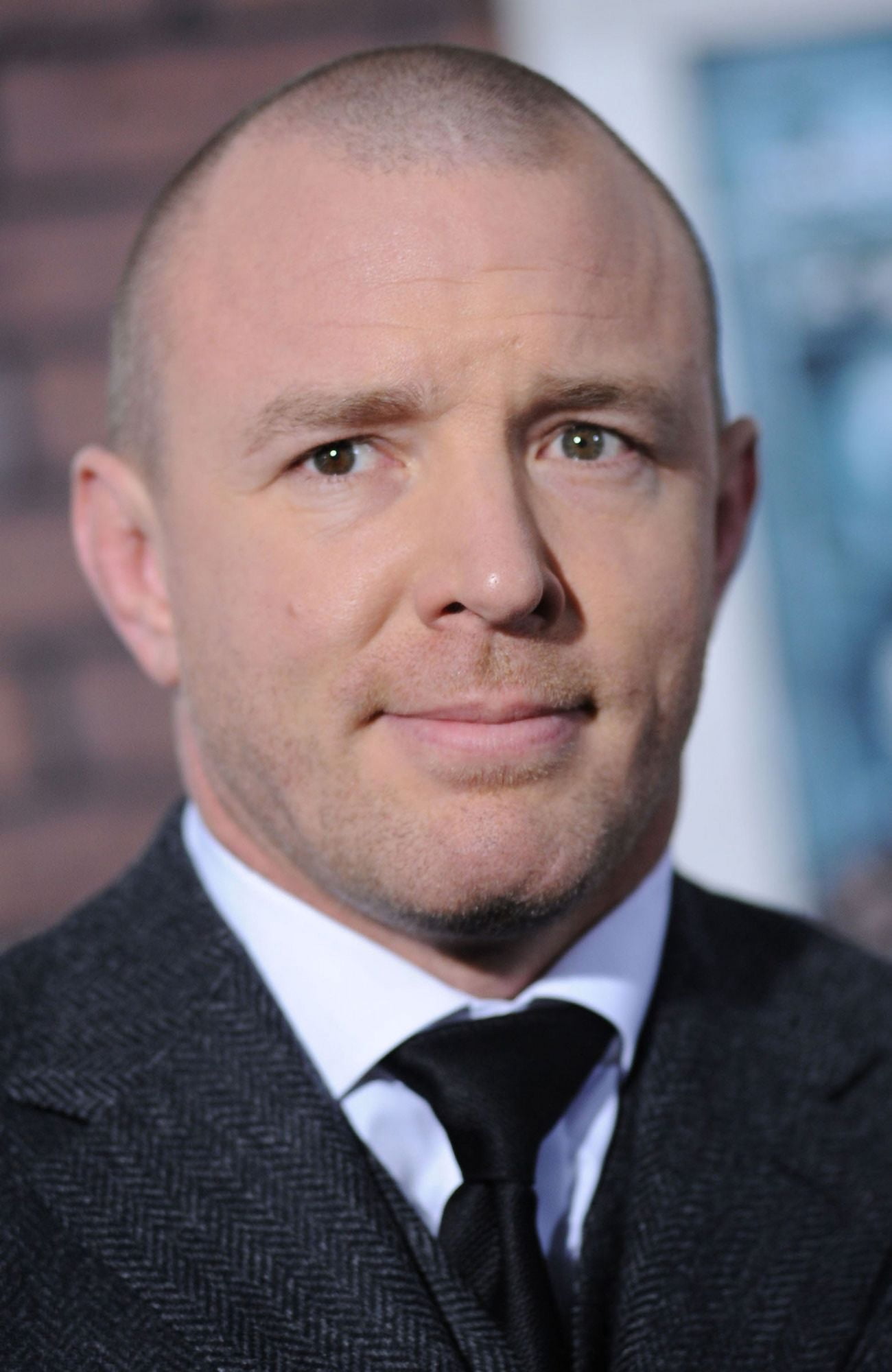 Guy Ritchie At Arrivals For Sherlock Holmes Premiere Canvas Art - (16 x 20)
