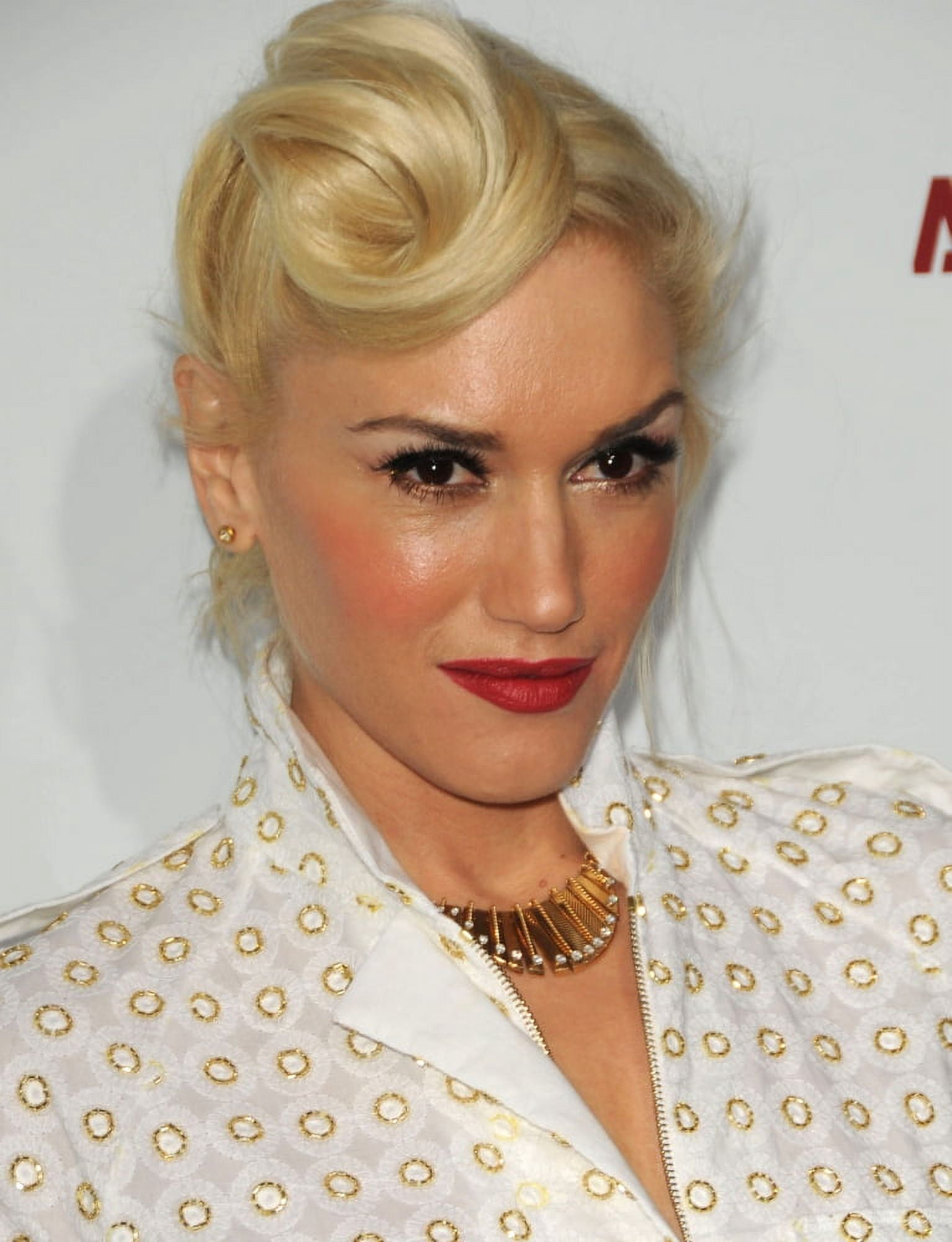 Gwen Stefani At Arrivals For In The Land Of Blood And Honey Premiere Canvas Art - (16 x 20)