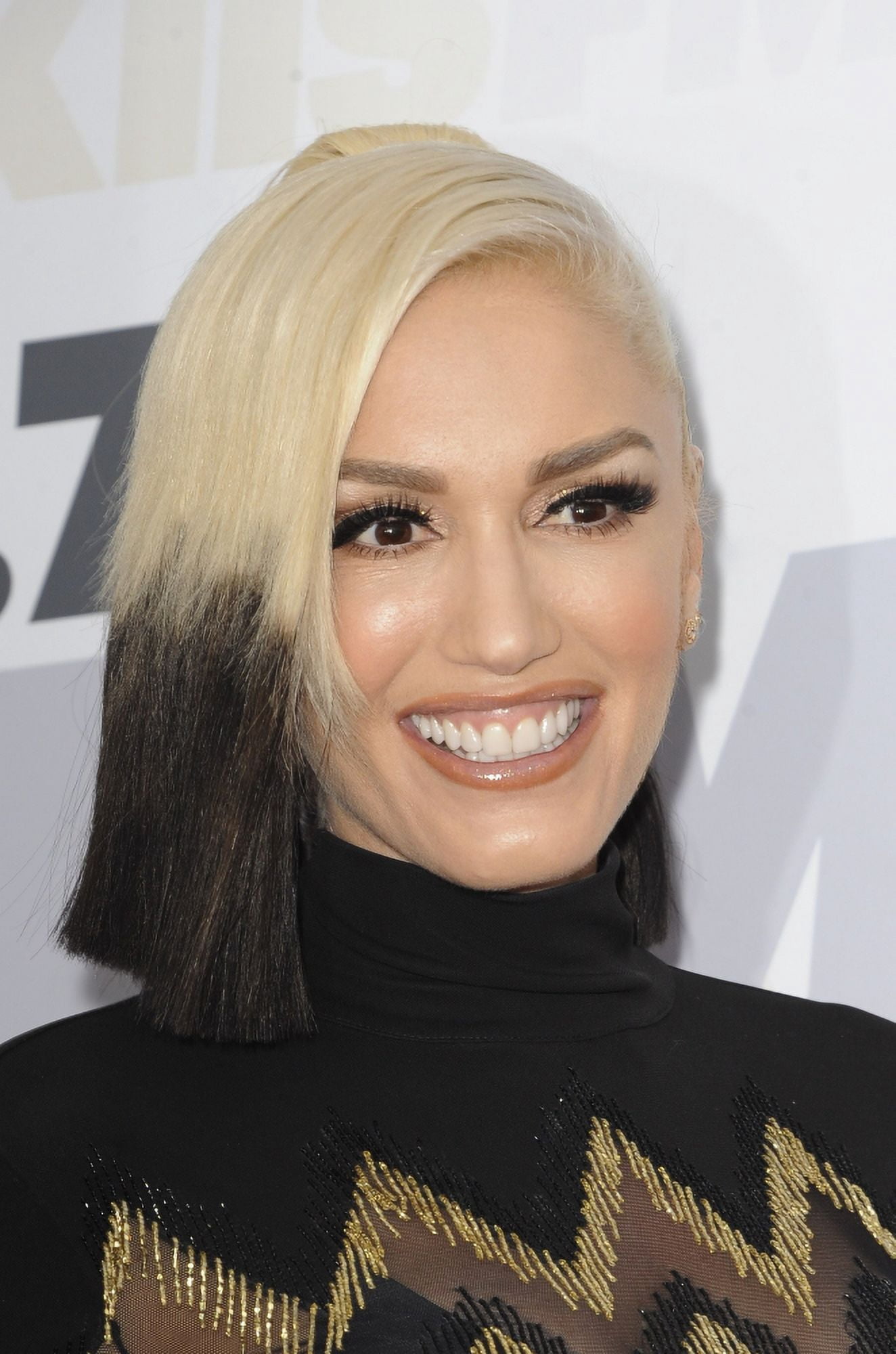 Gwen Stefani At Arrivals For Kiis FmS Wango Tango Canvas Art - (16 x 20)