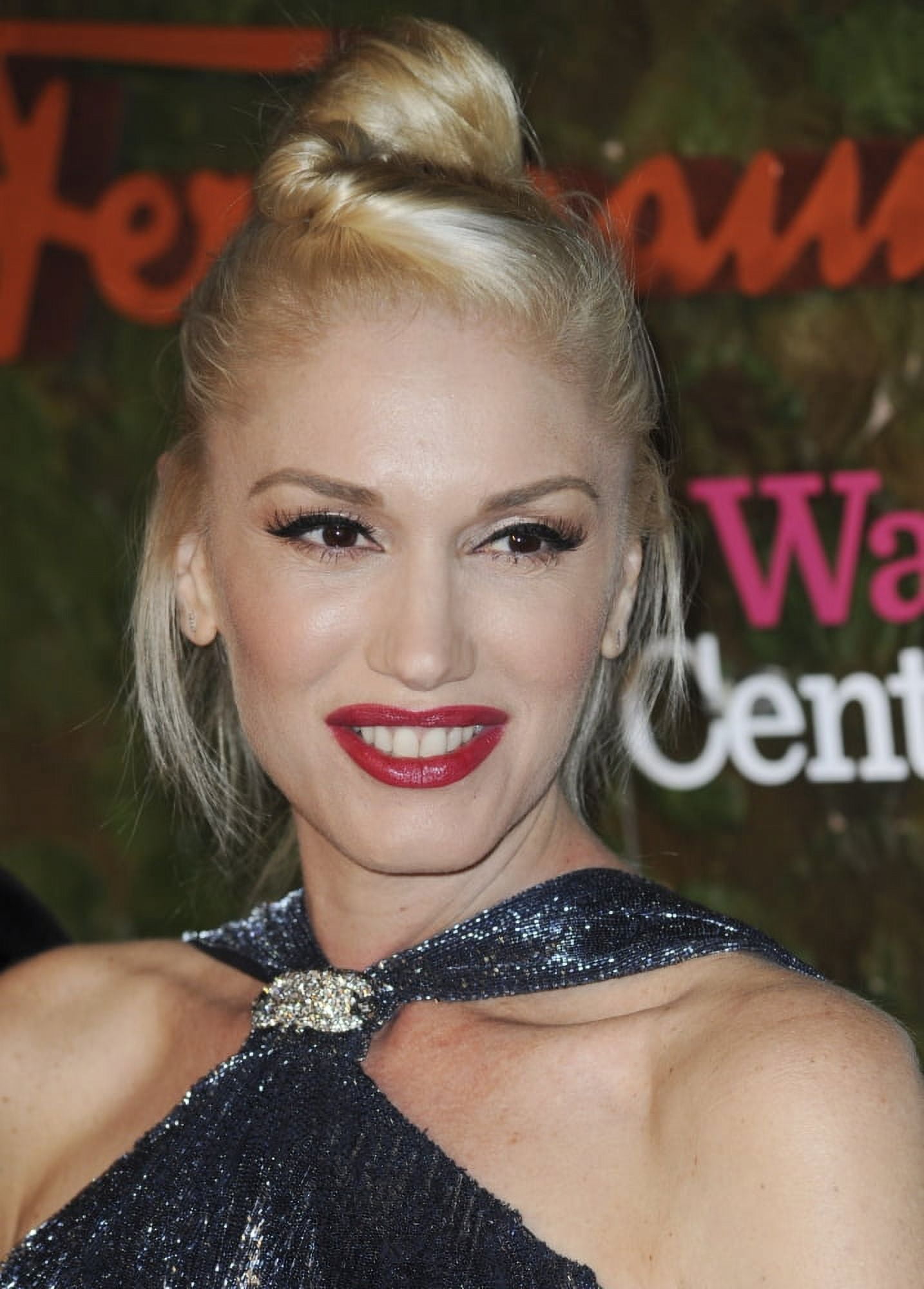 Gwen Stefani At Arrivals For Opening Night Gala Of The Wallis Annenberg Center For The Performing Arts Canvas Art - (16 x 20)