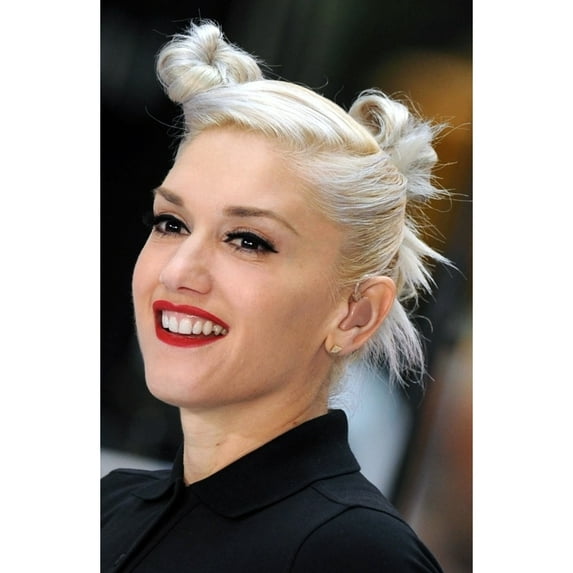 Gwen Stefani On Location For The Nbc Today Show Concert With No Doubt Photo Print