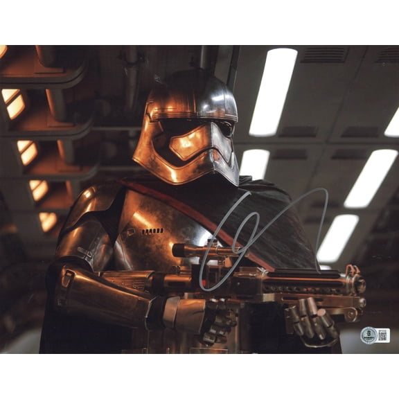 Gwendoline Christie Autographed 11X14 Photo Star Wars Capt Phasma BAS BP13726