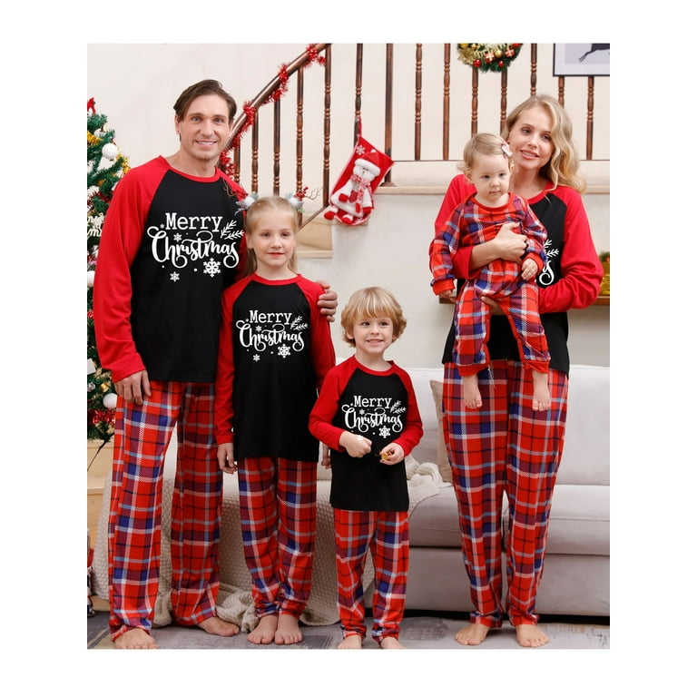 Gwiyeopda Christmas gizmo Family