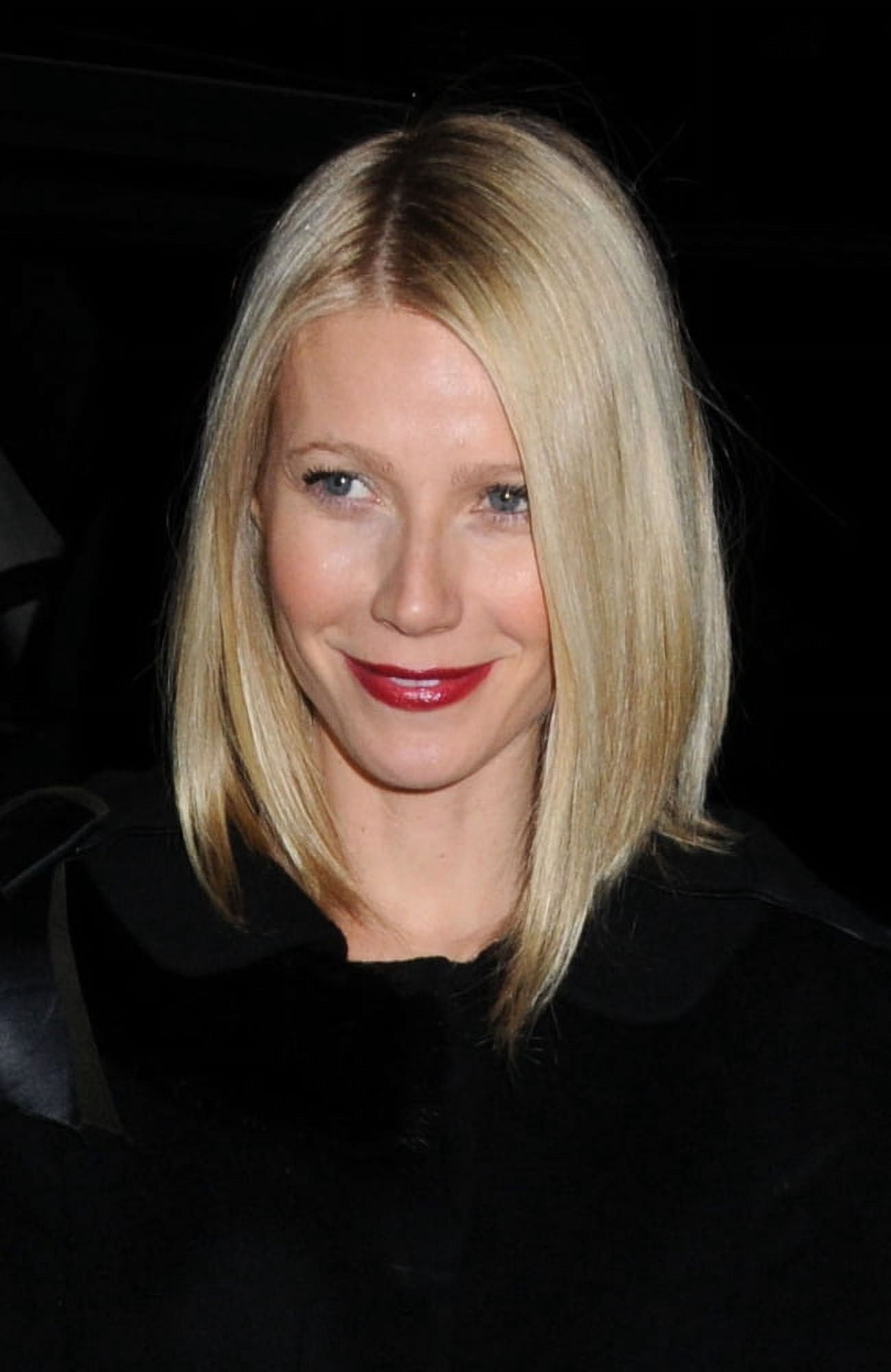 Gwyneth Paltrow Out And About For Gwyneth Paltrow Sighting In West Village Canvas Art -  (16 x 20)