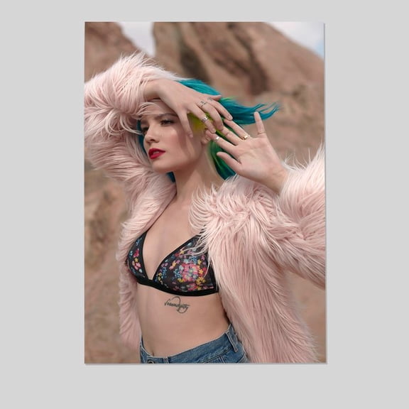 HALSEY Hollywood Celebrity Art Photo Poster Size 24''x36'' - Postora