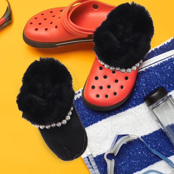 HAMPPLIES 1Pair Cozy Plush Shoe Inserts Black Lightweight Hole Shoe Liners for Winter Comfort