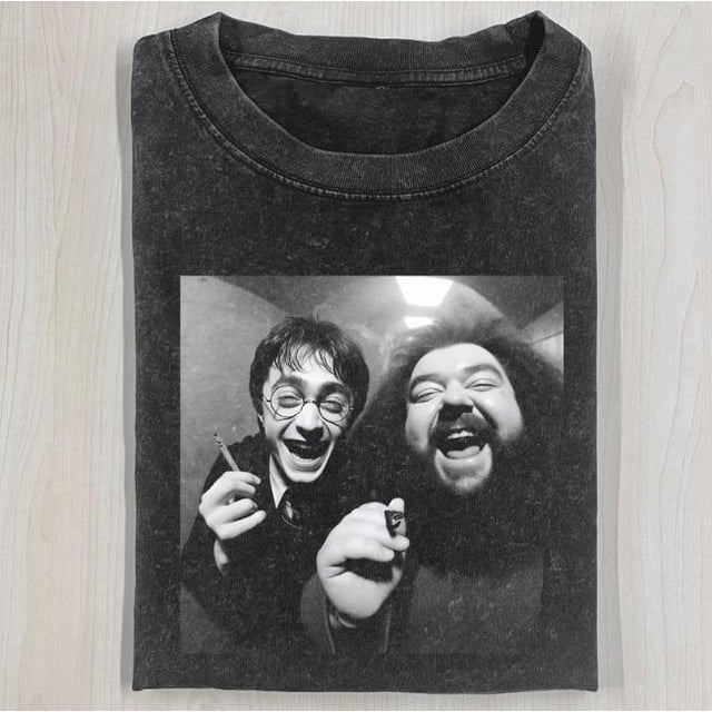 HARRY POTTER SMOKING . HARRY POTTER Funny . Movie . Halloween . T. Gift
