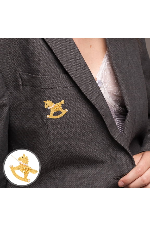 Vintage Golden Horse Brooch Pin with Metal Finish, Perfect Accessory for Suits, Coats, Jackets, and More
