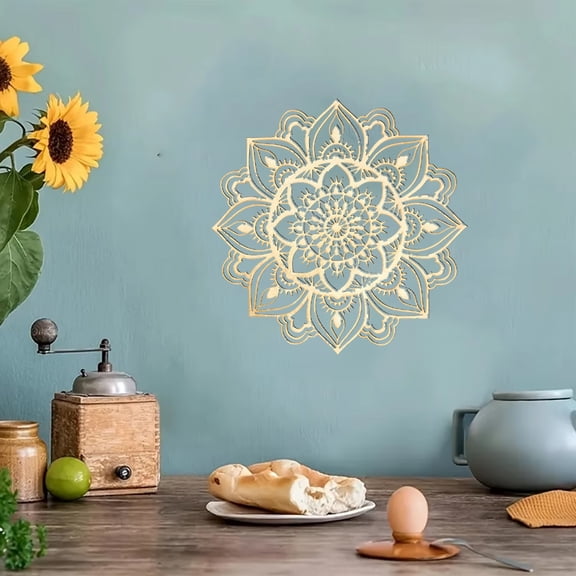 HELLOYOUNG 15.75 inch Golden Flower Iron hook Metal Wall Decoration Home Decorative Objects Classic Pattern Hanging for entryway/kitchen Light luxury style Clean lines Add a sense of layering