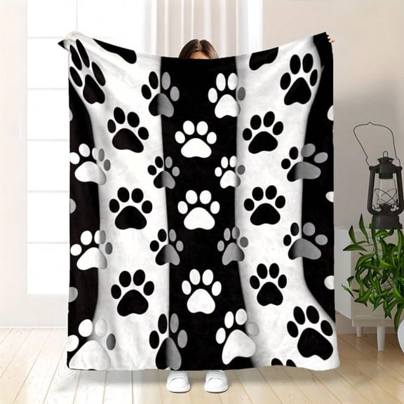 HELLOYOUNG Plush Paw Print Fleece Blanket, All-Season Soft Pet Bedspread, Machine Washable Polyester, Cozy Gift for Dog Cat Lovers
