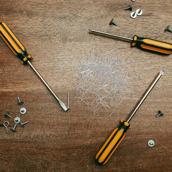 HEMOTON 100pcs V-Shaped Christmas Tree Hooks Heavy Duty Metal Hangers for Ornaments Hanging Hook for Christmas Tree Ornaments Wreath