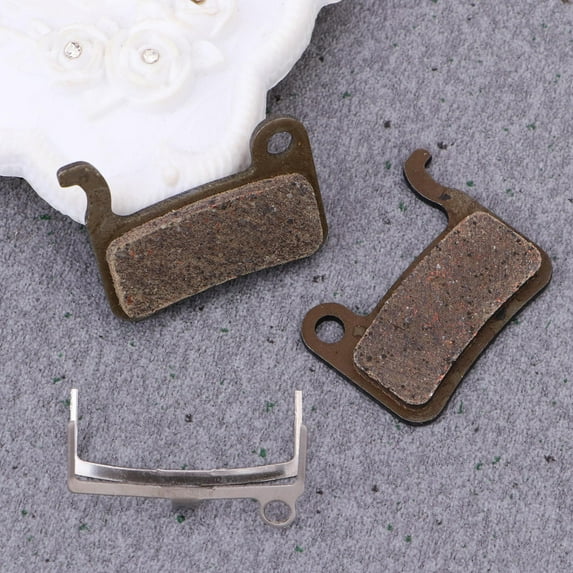 HEMOTON 2 Sets Disc Brake Pads for Bikes Made of Metal for Smooth Silent Braking Assorted Color