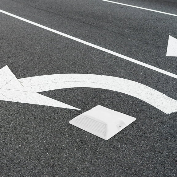 HEMOTON Set of 4 Plastic Reflective Pavement Markers High Visibility Raised Road Markers for Easy Installation and Road Guidance