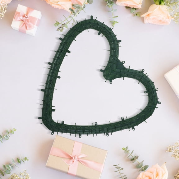 HEMOTON Heart Shaped Wreath Frame for Holiday Wall Decor, Heart Wreath Form, Decorative Heart Wreath Frame