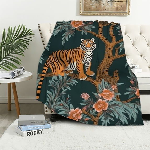 HENGT Tiger and Peacock Throw Blanket Soft Cozy Fluffy Flannel Throws Blankets for Couch Bed Sofa Living Room Bedroom Home Decor, Lightweight Fuzzy Plush Blanket for All Season
