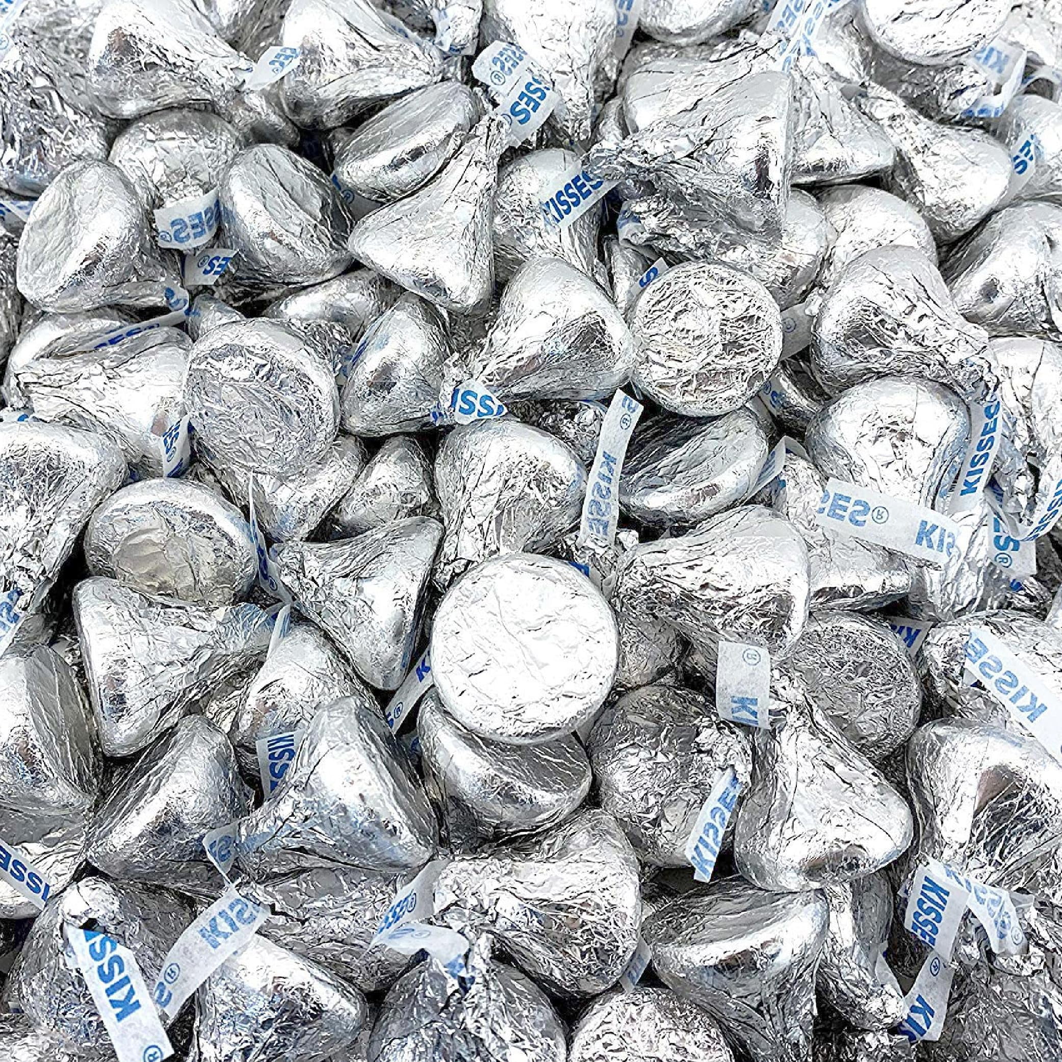 HERSHEY'S KISSES Milk Chocolate Candy in Silver Foil, 2-Pound Bag
