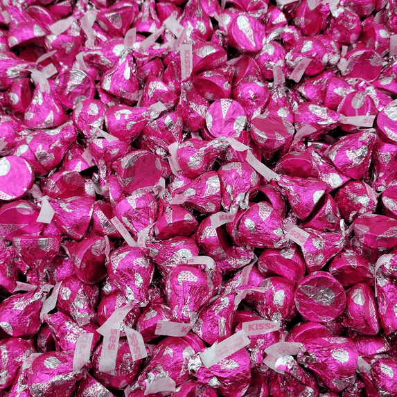 HERSHEY'S Kisses Strawberry Ice Cream Cone Crème & Cookies Candy (2 Pounds)