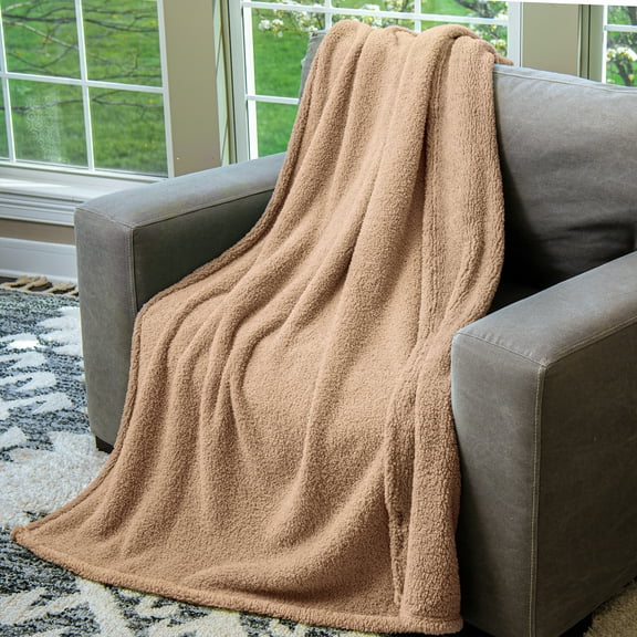 HGTV Teddy Sherpa Fur Throw Blanket Nomadic Desert 50 x 70 inches