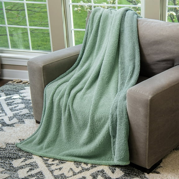 HGTV Teddy Sherpa Fur Throw Blanket Quietude 50 x 70 inches