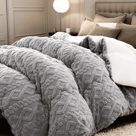 HGmart warm and thick full 3 pieces comforter sets are available in four sizes, perfect for cold winters, combining warmth and breathability.