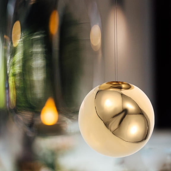 HIAKDOFT 2Pcs 8.5Inch Metal Garden Spheres Shiny Surface Stainless Steel Balls for Decorations