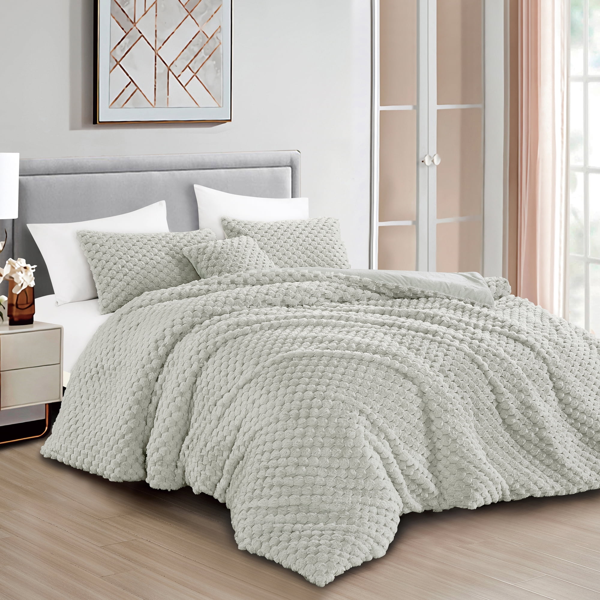 HIG 4-Piece Faux Fur Comforter Set – Luxury Ultra Soft Plush & Fluffy Bedding, Warm and Cozy Blanket with 1 Comforter, 2 Shams & 1 Decorative Pillow, King