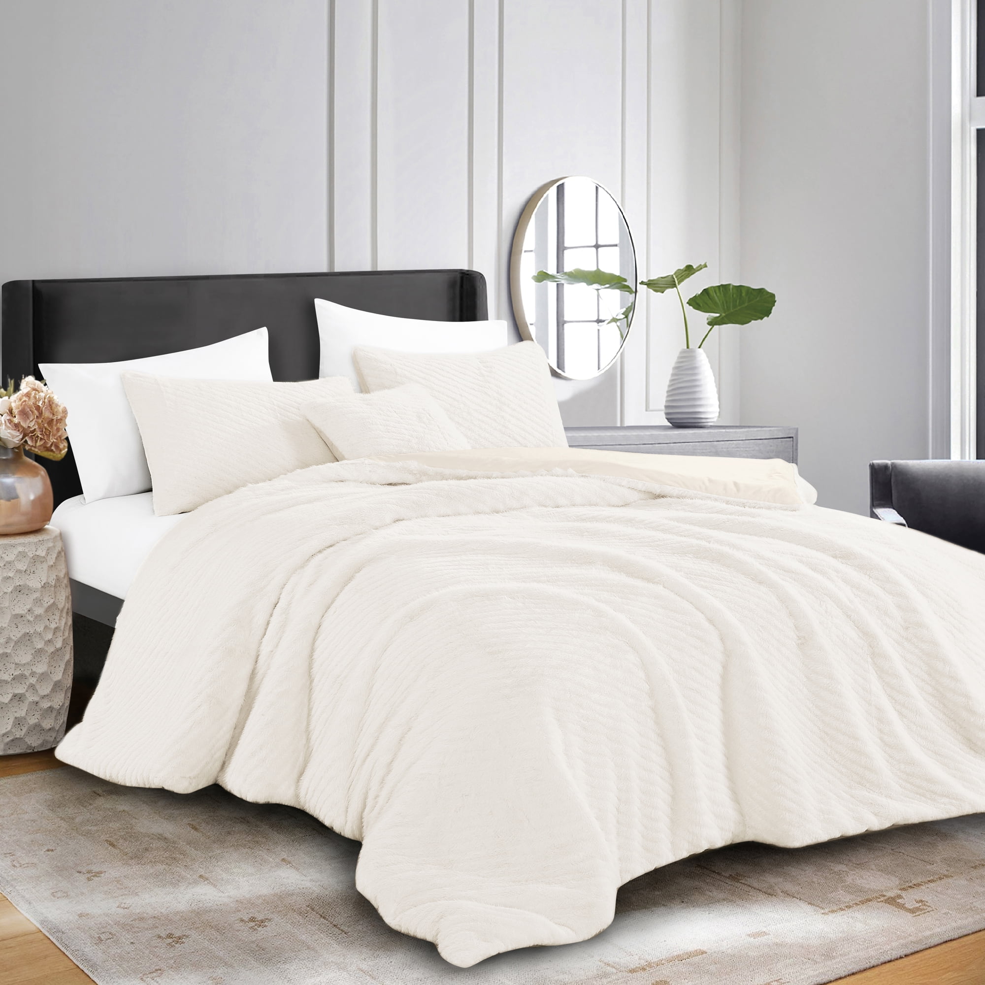 HIG 4-Piece Faux Fur Comforter Set – Luxury Ultra Soft Plush & Fluffy Bedding, Warm and Cozy Blanket with 1 Comforter, 2 Shams & 1 Decorative Pillow, Queen