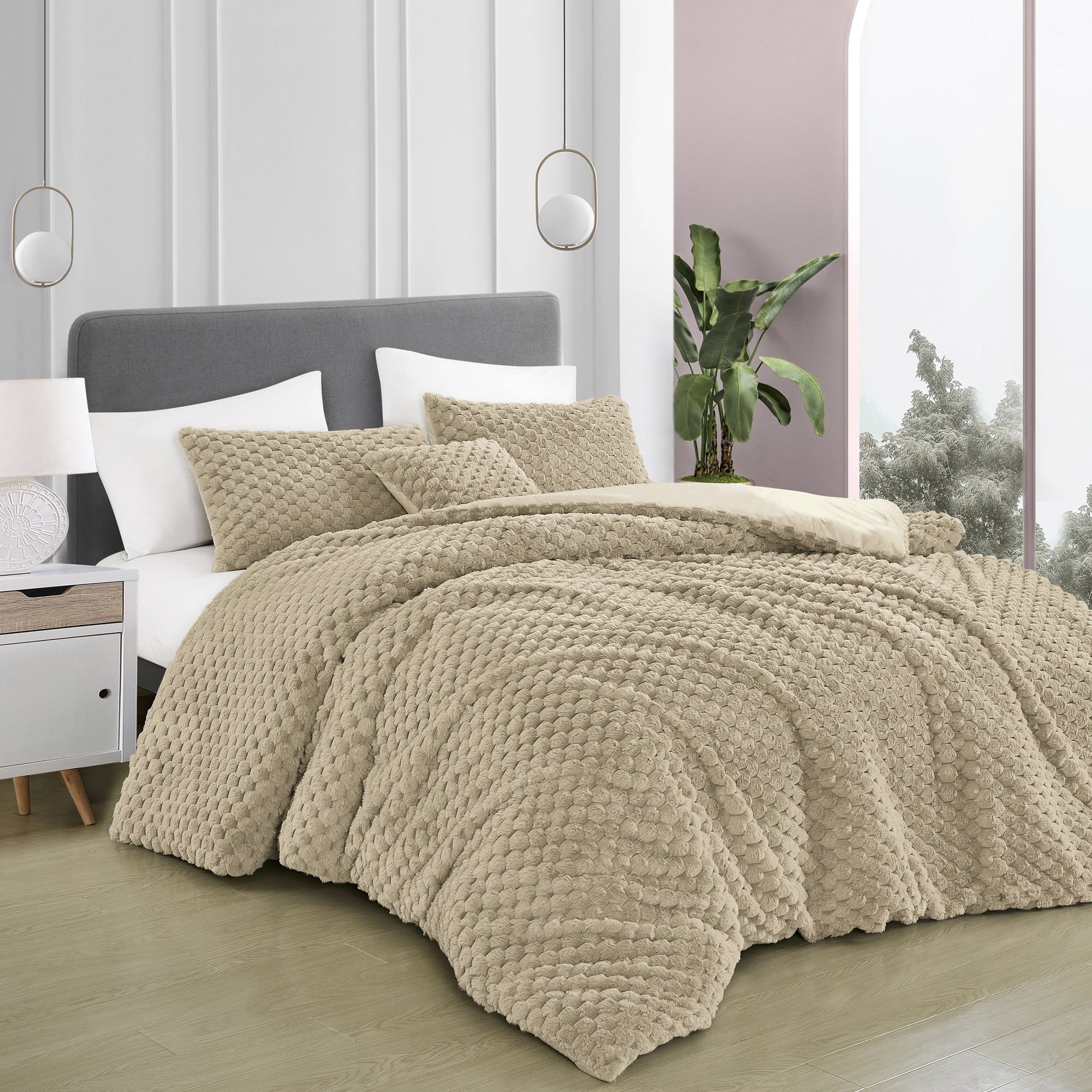 HIG 4-Piece Faux Fur Comforter Set – Luxury Ultra Soft Plush & Fluffy Bedding, Warm and Cozy Blanket with 1 Comforter, 2 Shams & 1 Decorative Pillow, Queen