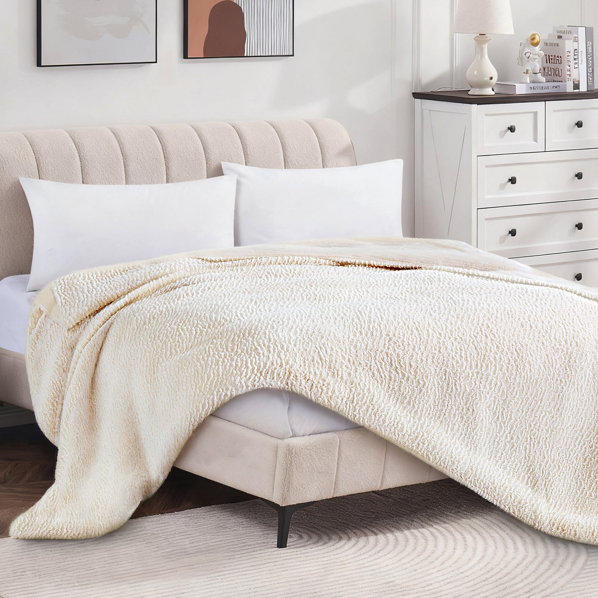 HIG Ultra-Soft Faux Fur Blanket – Cozy, Luxurious 101% Polyester Throw for Bedroom & Living Room