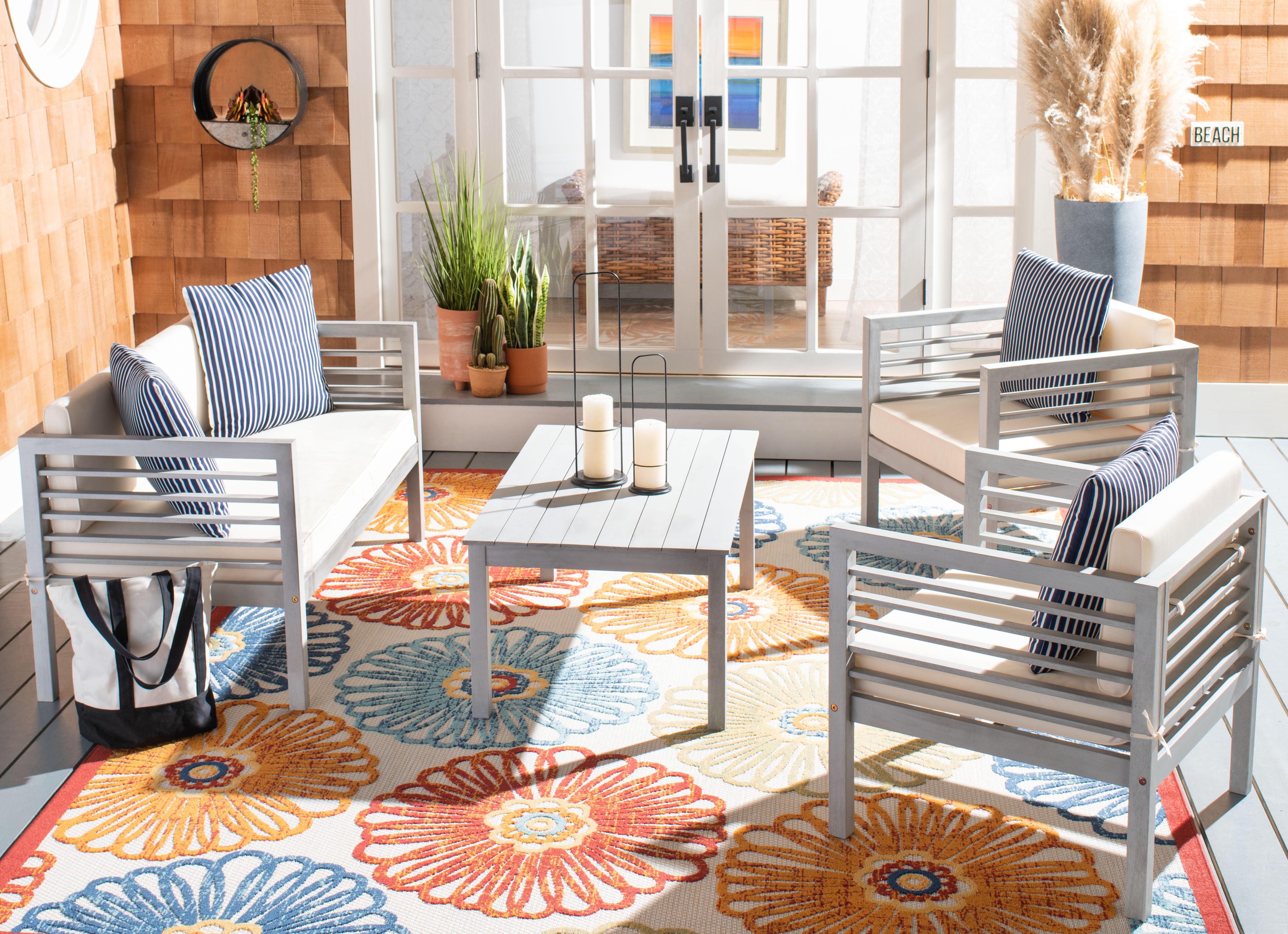 Gray Eucalyptus 4-Piece Outdoor Conversation Set with Accent Pillows