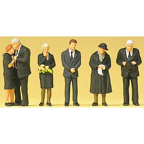 HO People at Funeral (6)