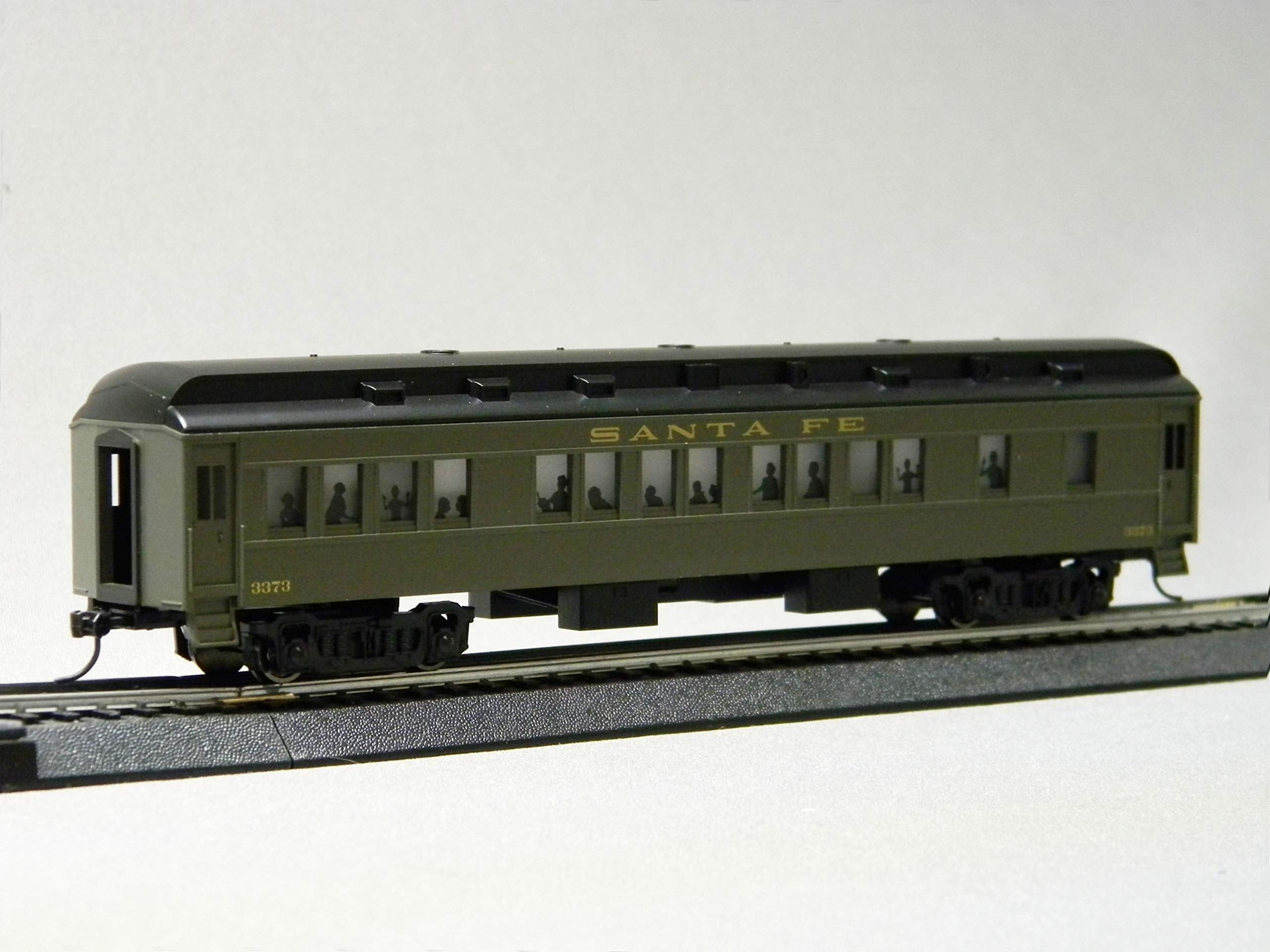 HO Scale Santa FE Cajon Passenger CAR #3373-871811040-3373
