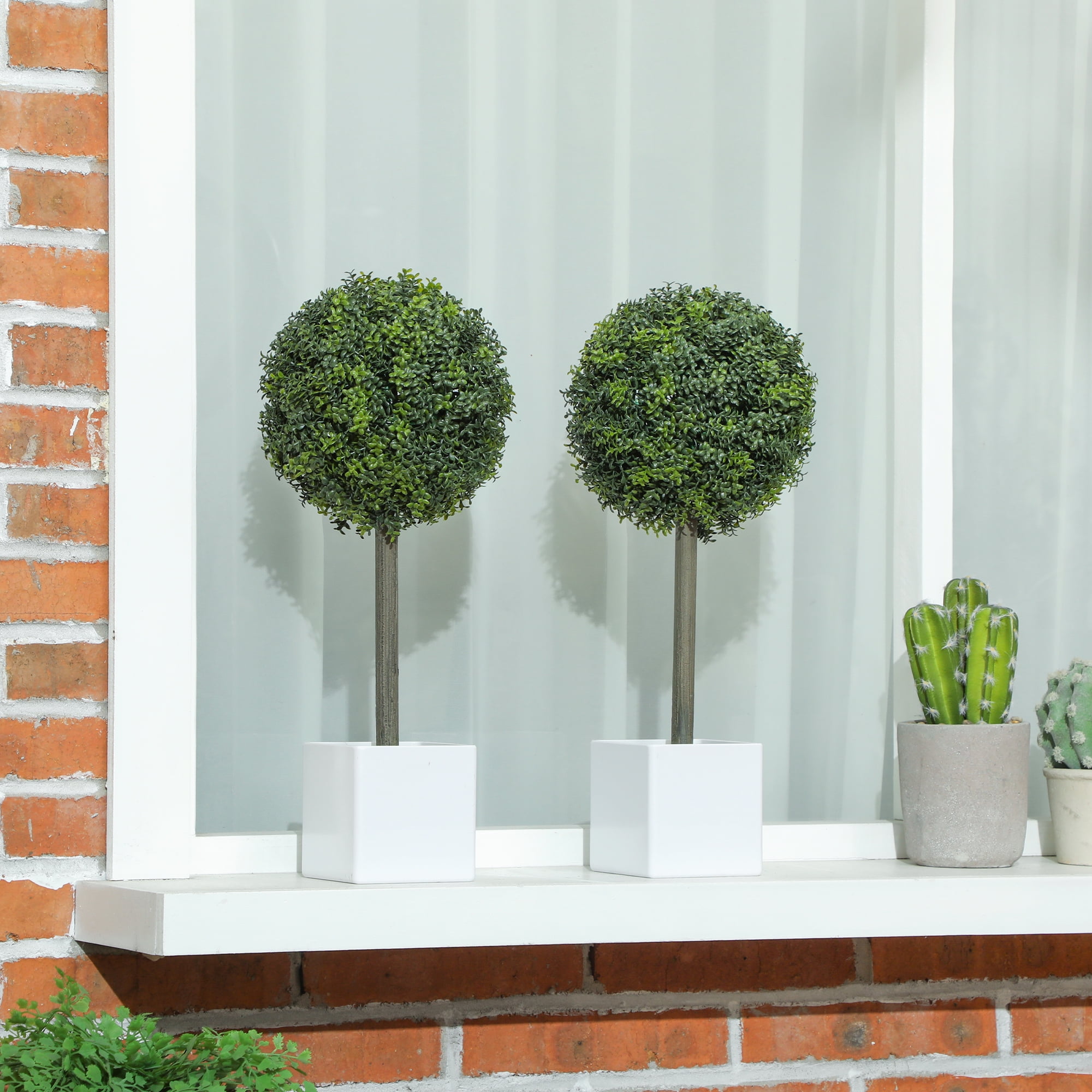 HOMCOM Lifelike Artificial Plants Set of 2, 1.5FT Fake Boxwood Topiary Balls with 114 PE Leaves, Potted Faux Trees for Home Office Decor, Green
