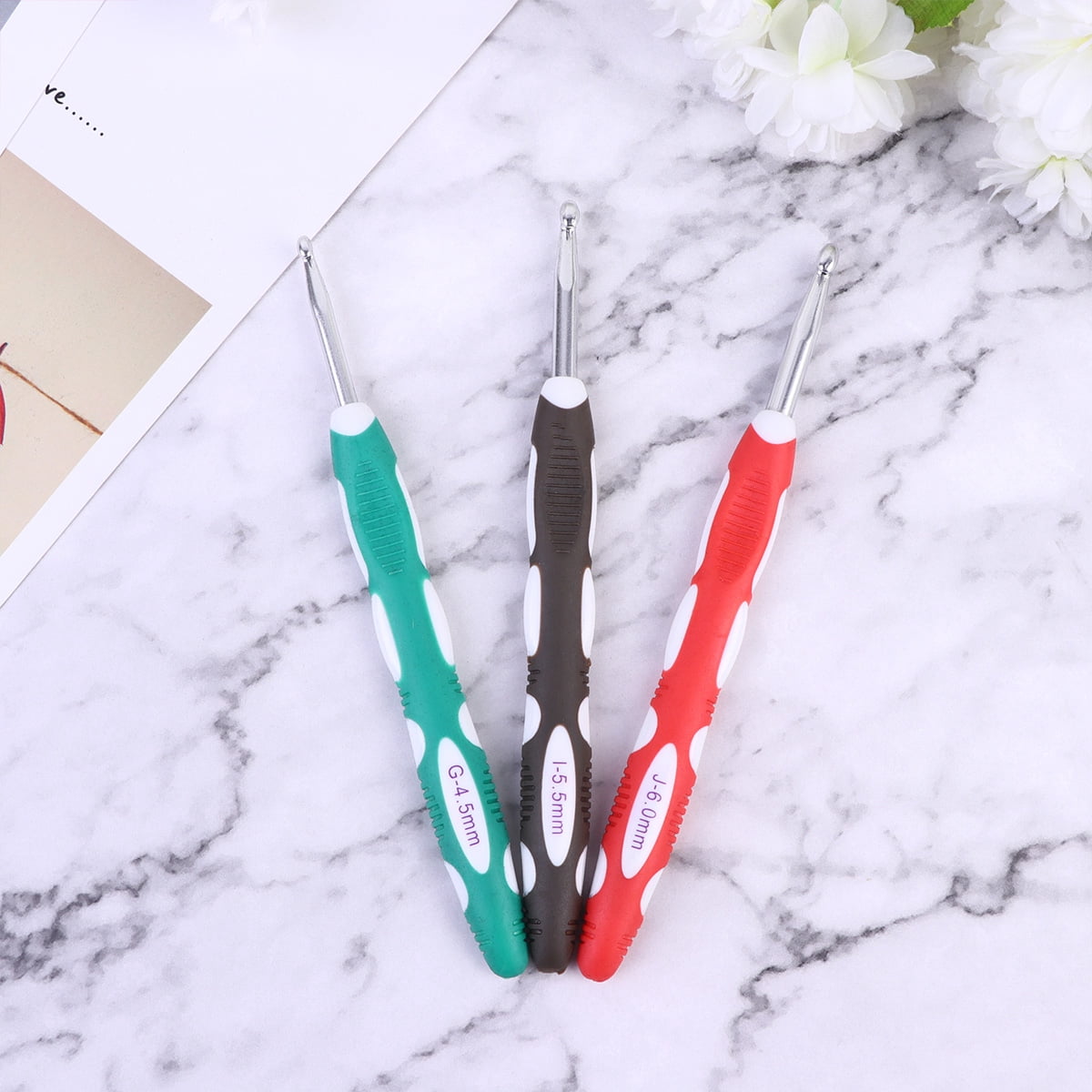 Minkissy Small Crochet Hooks 9Pcs Black Tpr Plastic Handle Ergonomic For Knitting Tools