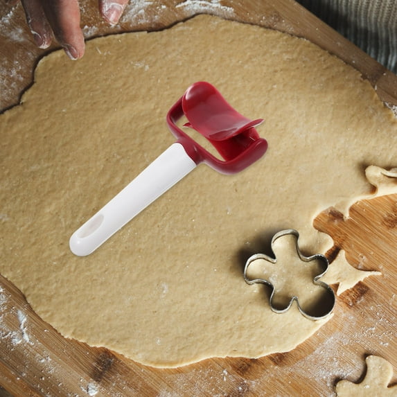 Ergonomic Dumpling Skin Cutter Kitchen Gadget Made of PP Red Color for Decoration 3.5 Inch